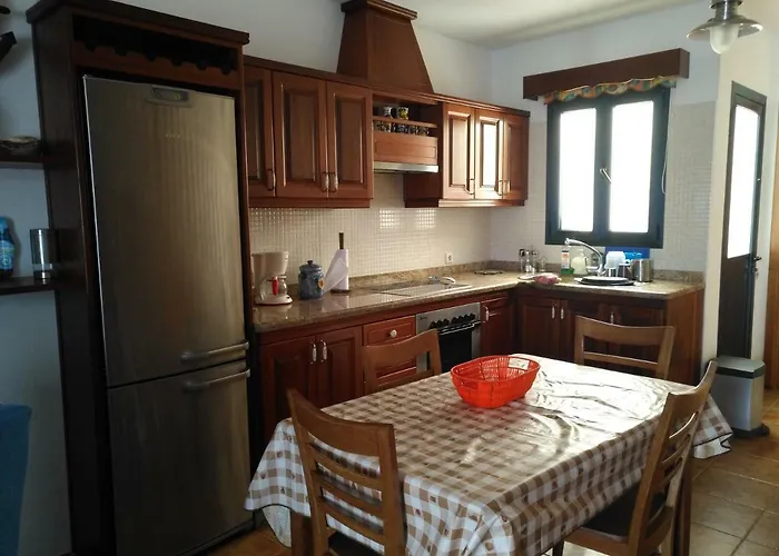 Casa La Caleta カレタ・デ・ファマラ